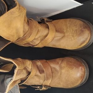 Steve Madden Boots SZ 8